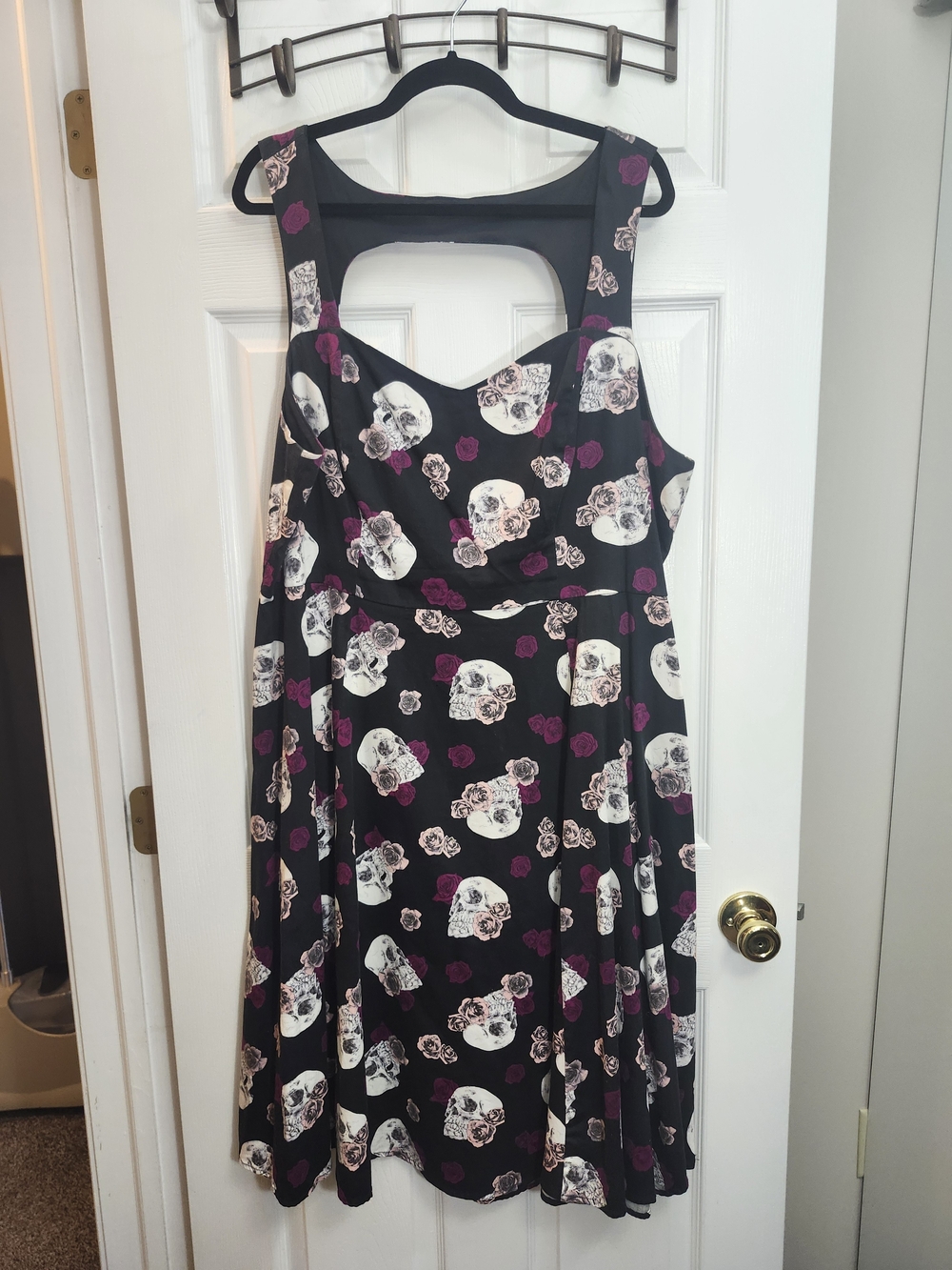 Torrid Black Midi Dress with White Skull & Pink Rose Print, Size 22 = 3X